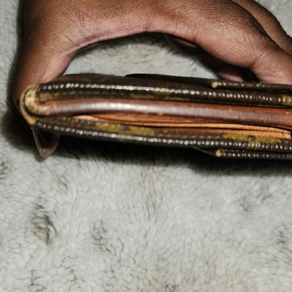 LOUIS VUITTON MONOGRAM CANVAS DOUBLE SNAP VINTAGE  WALLET ! - Picture 16 of 16